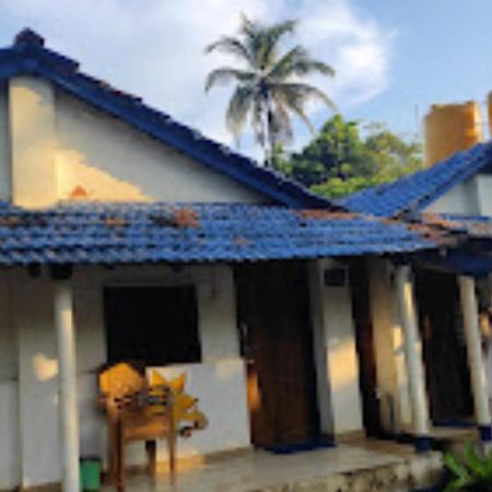 R K Beach Cottage Gokarna  Exterior foto